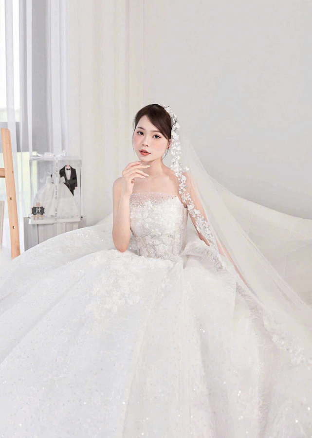 Mẫu váy cưới mới phù hợp chụp studio