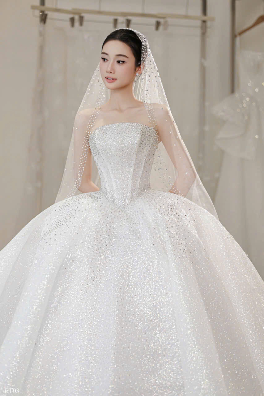 Váy cưới 30