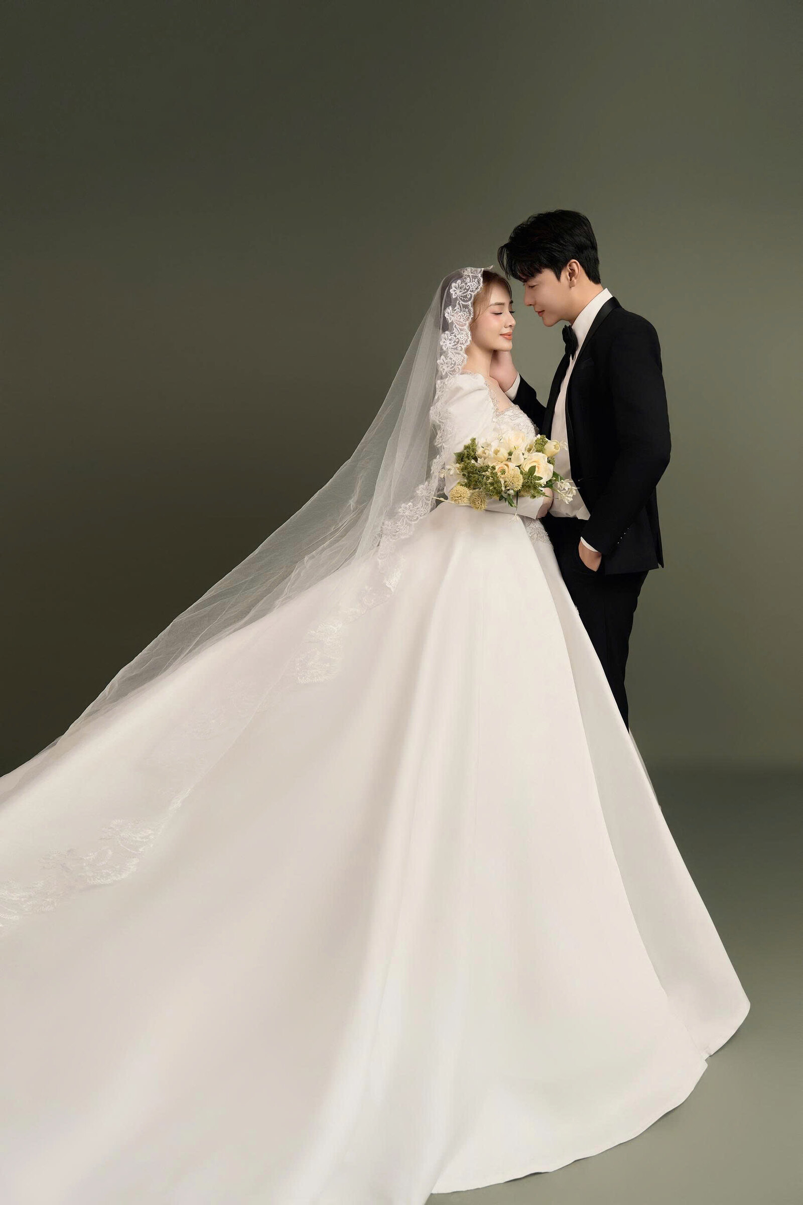 Ảnh cưới studio 1